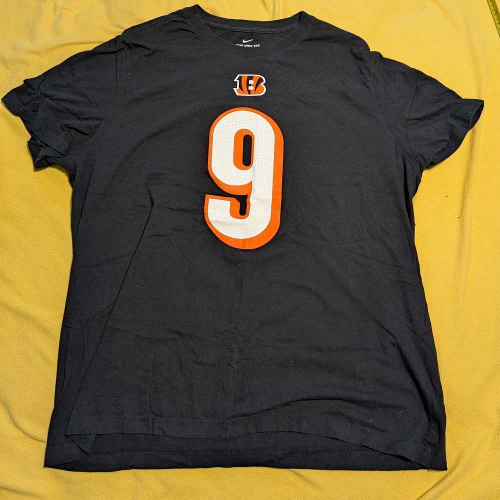 Black Nike Sports T-Shirt with Orange Number 9